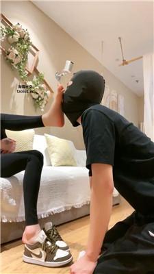 狸狸跪舔鞋底/洗脚水窒息/踩踏裸足碾脸 bf47054