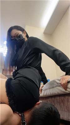 希雅坐脸窒息/黑丝蹂躏踩虐/吮吸脚趾 bf47052