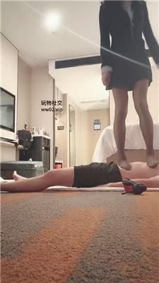 米小糖镜前鞭打羞辱/黑丝高跟踩虐/袜子塞嘴 bf47055