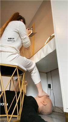 魅儿脚底视角-裸足蹂躏踩 JS241115-37