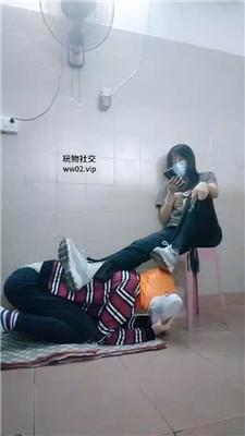 奇了怪了转胯狗爬/鞭打/白袜脚踩虐 bf47066