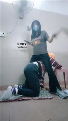 奇了怪了转胯狗爬/鞭打/白袜脚踩虐 bf47066