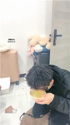 软软sama喝圣水/品尝原味裸足 JS241116-6