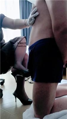 拽拽黑丝高跟玩虐骚狗 JS241021-4