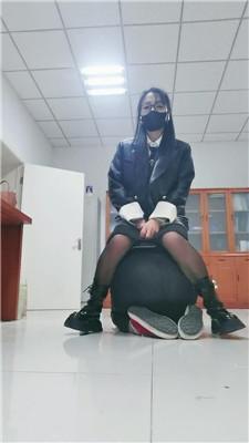 【爱秀套图】【璃茉】母畜-办公室短靴黑丝虐【一】bf46078