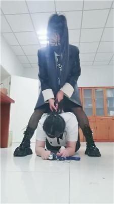 璃茉母畜-办公室短靴黑丝虐一 bf46078