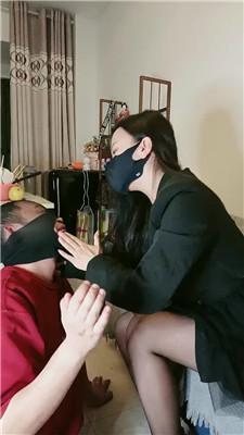 昆明金蛰短靴高跟踩踏/鞭打/舔脏鞋 JS241021-7