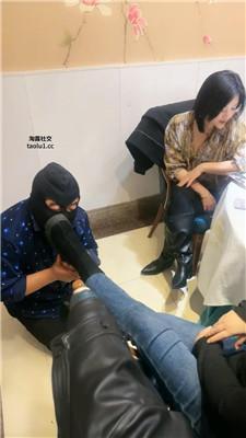 伊潼双S-餐厅包房公开处刑家奴 bf47015