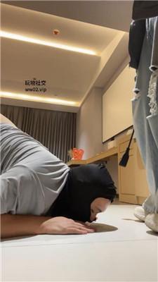 萱萱子吃烟灰/舔脏运动鞋/鞭打sp bf47016