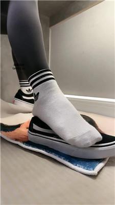 辣姐把你的老婆印在地毯上踩 JS241115-24