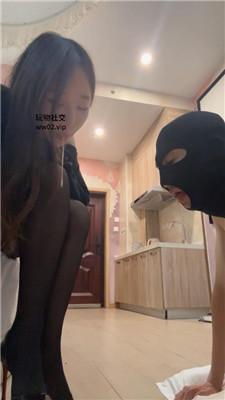 缈缈黑丝脚深喉/沉浸式清理脏高跟 bf47017