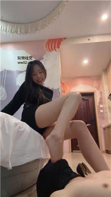 缈缈黑丝脚深喉/沉浸式清理脏高跟 bf47017