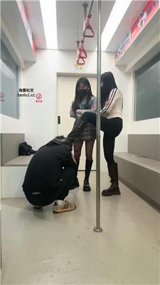 伊晨推荐-4S-含素人-日本新干线暴揍双贱奴双视角版 bf47025