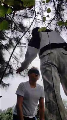 漫音爬山偶遇一条贱奴双视角版 JS241021-1