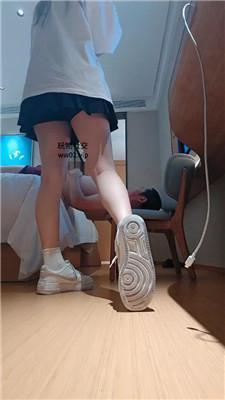 【爱秀套图】【yukis】坐脸窒息/强制闻鞋闻袜/骑马/吃内裤bf46086