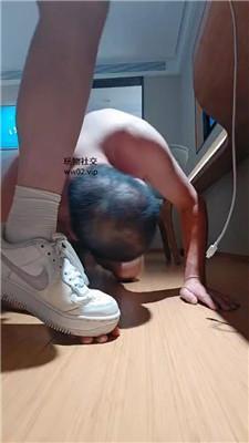 yukis坐脸窒息/强制闻鞋闻袜/骑马/吃内裤 bf46086