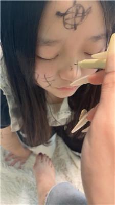 沐沐大大涂鸦羞辱你们的女神 bf47256