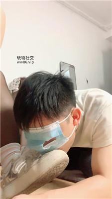 欣欣子鞋柜前物化人体擦鞋器双视角版 JS241121-13