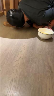 子熙大人鞭打/闻舔毛拖鞋白袜/捆绑滴蜡/烟烫/圣水呕吐物 JS241121-7