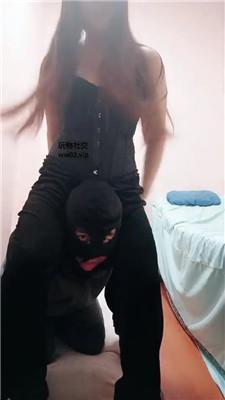 【爱秀套图】【美柠】骑马骑脖/强制闻脏鞋臭脚丫bf47244