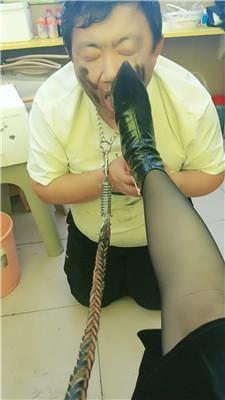 乐爷老板娘戏耍乞丐狗 JS241121-10