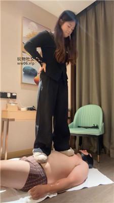 子熙大人毛拖鞋白袜踩虐/滴蜡/坐脸窒息掐乳 bf47255