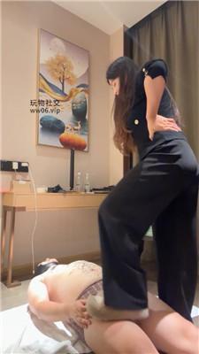 子熙大人毛拖鞋白袜踩虐/滴蜡/坐脸窒息掐乳 bf47255