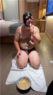 子熙大人毛拖鞋白袜踩虐/滴蜡/坐脸窒息掐乳 bf47255