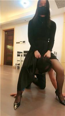 绯闻王妃高跟黑丝踩/转胯抽耳光/圣水淋浴 bf47210