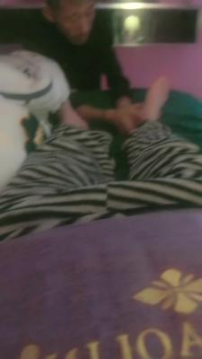 猫又贱狗就爱给美女按脚 JS241120-14