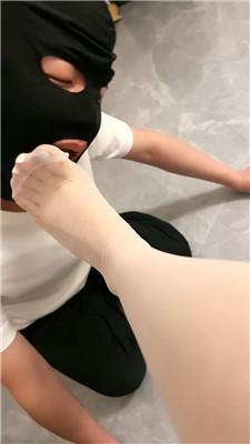 葡萄跪舔铆钉鞋肉丝jio/脚喂酸奶 JS241120-19