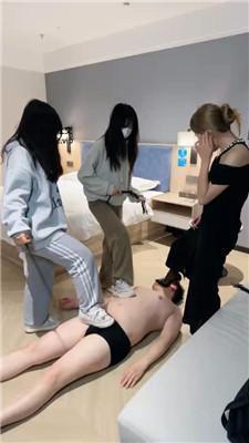 黑桃KK3S-转胯狗爬犬化/运动鞋高跟踩踏 bf47209