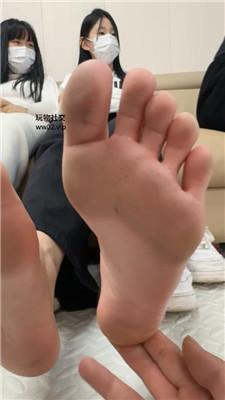 精神小妹推荐-5S-双M脏鞋轮流舔脏鞋白袜 bf47230