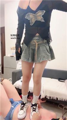 栀子女王小白鞋白袜踩虐家奴 bf47226