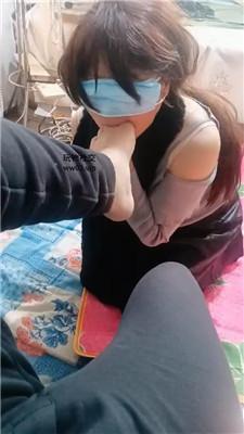 伪娘和人妻跪舔棉袜裸足/赏赐圣水 JS241120-25