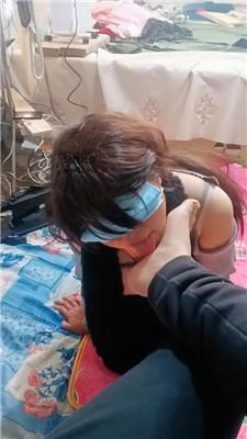 伪娘和人妻跪舔棉袜裸足/赏赐圣水 JS241120-25