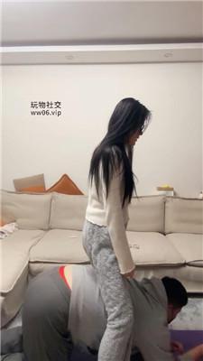 埋汰骑马转胯狗爬/玉足踩虐舔 JS241120-38