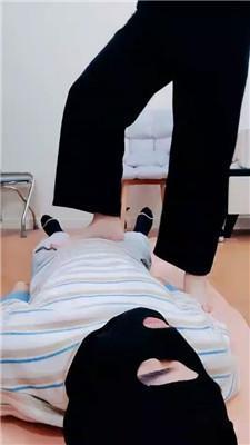 拽拽高跟裸足蹂躏踩 JS241120-27