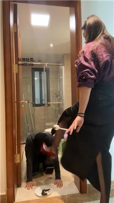 宸宸大大踩踏伺候洗漱/喂漱口水/胶带封嘴鞭打 bf47200