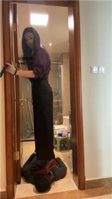 宸宸大大踩踏伺候洗漱/喂漱口水/胶带封嘴鞭打 bf47200