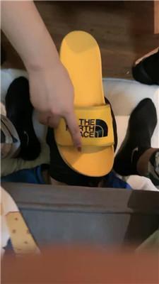 唯兮夫妻主绿帽专场-舔脏鞋臭棉袜 JS241119-29