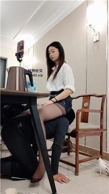 宸宸大大舔多双脏鞋/羞辱喂食/高跟全体重踩 bf47192