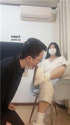 桃桃樱伺候沐足/裸足蹂躏/小白鞋白袜虐 JS241119-25