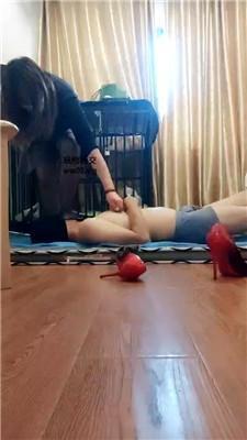 轻颜高跟丝袜深喉恋足舔 JS241120-1