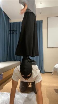【爱秀套图】【艾黎】靴子全体重踩踏/强制喂雪糕酸奶/骑马骑脖bf47169