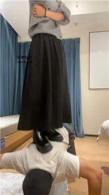 艾黎靴子全体重踩踏/强制喂雪糕酸奶/骑马骑脖 bf47169