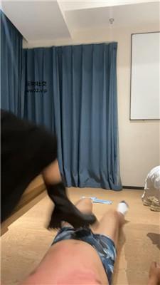 艾黎靴子全体重踩踏/强制喂雪糕酸奶/骑马骑脖 bf47169