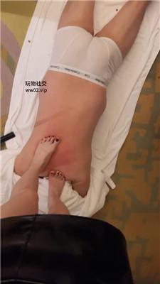 诗诗玉足美腿全体重踩踏 JS241118-38