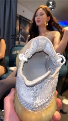 04情侣主吊绑重度踢踹/椰子鞋+短靴白袜踩踏 bf47156