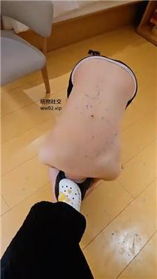 【爱秀套图】【上头姐妹团】五花大绑拖鞋白棉袜踩虐JS241118-28